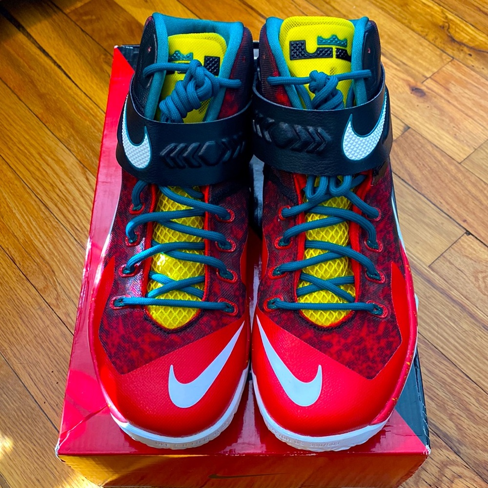 NIKE ZOOM SOLDIER VIII PRM